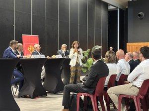 Carole Delga à la rencontre des acteurs économiques du Gard rhodanien : "Je suis très attachée à ce que ce grand pôle industriel puisse continuer à se développer"