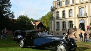 Dorlisheim. Des Bugatti Royale dans le majestueux parc du château Saint-Jean