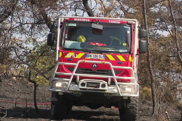 Six hectares de végétation ravagés à Tartaras, le feu est toujours en cours