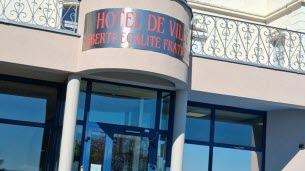 Saint-Martin-la-Plaine. La municipalité met fin au congé spécial de l’ancienne directrice générale des services