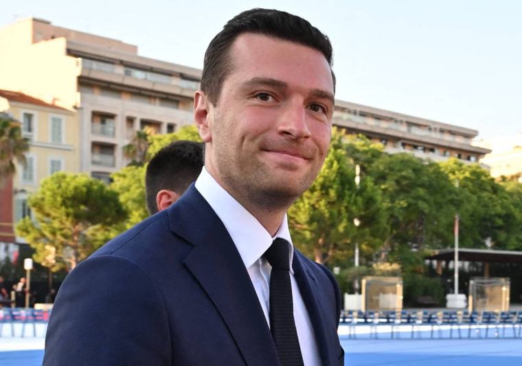 Jordan Bardella et son train de vie XXL : hôtel aux Maldives, adresses de luxe et soirées jet-set, le malaise grandit au sein du RN