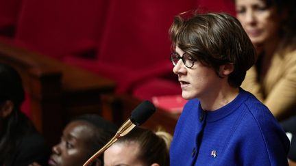 "La pression populaire doit s'accentuer", estime la députée LFI Gabrielle Cathala à propos de la "loi intégrale" contre les violences sexuelles