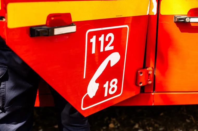 Un homme gravement blessé probablement à l'arme blanche et victime d'une chute d'"une certaine hauteur", réanimé par les pompiers à Vallauris