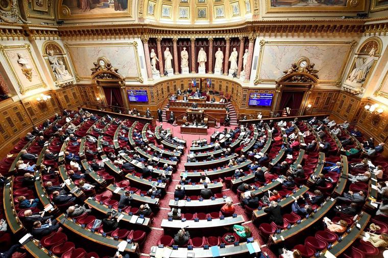Comment deux quinquennats d’Emmanuel Macron ont permis au Sénat de redevenir incontournable
