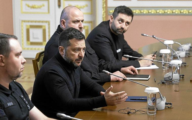 Pourparlers sur l’Ukraine : pour Volodymyr Zelensky, la guerre va continuer cet hiver