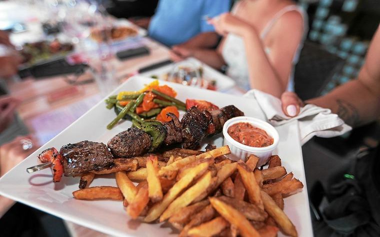 Pause déjeuner : « On ne mange pas la même chose en Bretagne qu’à Paris »