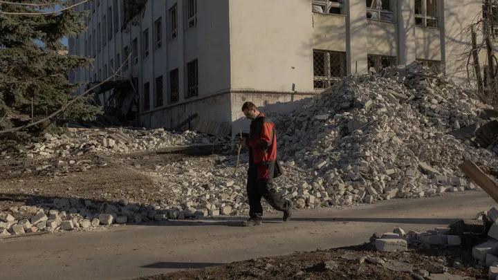 Retour de Kramatorsk, une ville devenue zone de combat