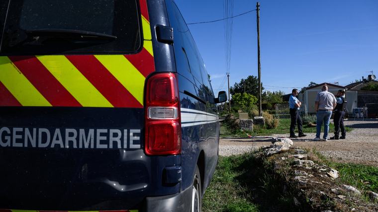 "Il y a eu un coup de fusil une première fois": des habitants de Gy, où quatre corps d'une même famille ont été retrouvés, témoignent