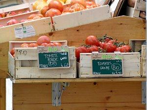 Flambée des prix des fruits et légumes : découvrez les fruits à dévorer d’urgence pour sauver votre budget