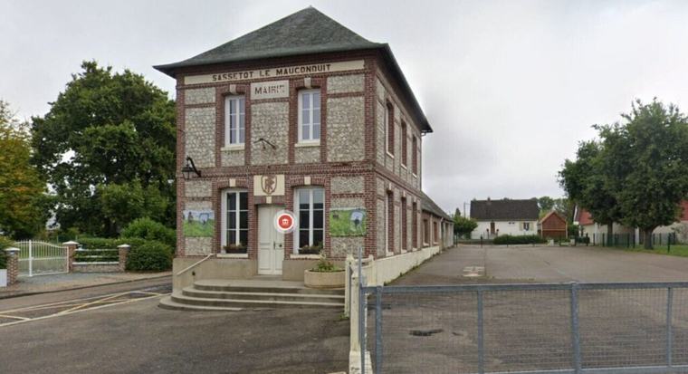 Condamné pour détention d'images pédopornographiques, le maire de Sassetot-le-Mauconduit a démissionné