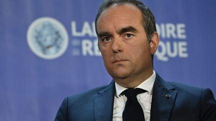 Sébastien Lecornu demande à Bercy "des annulations et des gels de dépenses" pour financer des mesures "urgentes" à destination des agriculteurs
