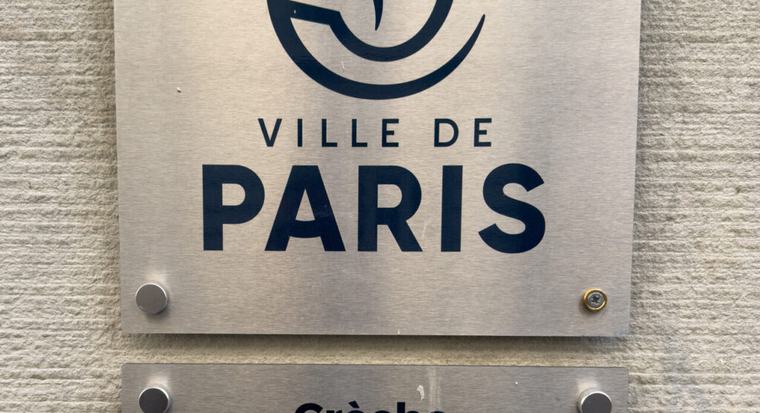 Elle travaille auprès des enfants à la mairie de Paris : sa condamnation pour violences sur son fils lui coûte son poste