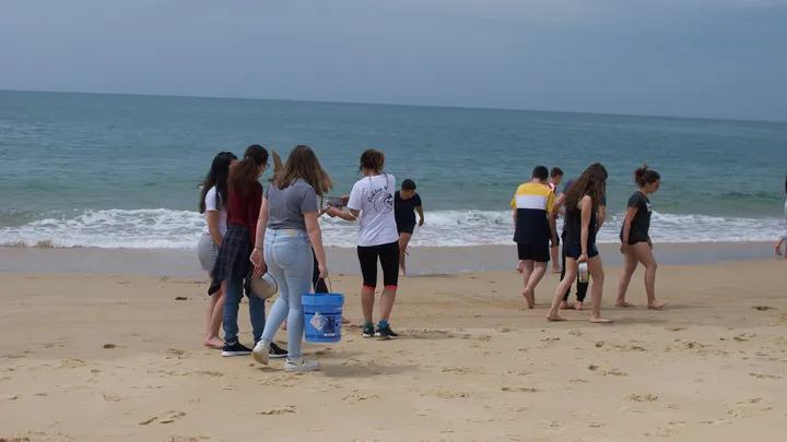 Leur plage, leur océan, leur combat : Pickitup40 mobilise les Landais contre les déchets