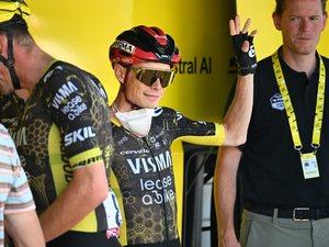 Tour de France : "J'ai peur qu'il arrête..." Ce jeune garçon n'avait pas pu retenir ses larmes lors de l'abandon de Jonas Vingegaard, touché, le Danois lui répond et lui fait une belle promesse