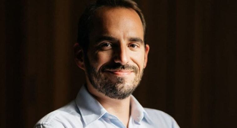 De « colleur d'affiches » à directeur de cabinet du maire de Saint-Malo : qui est Alexis Trochu ?