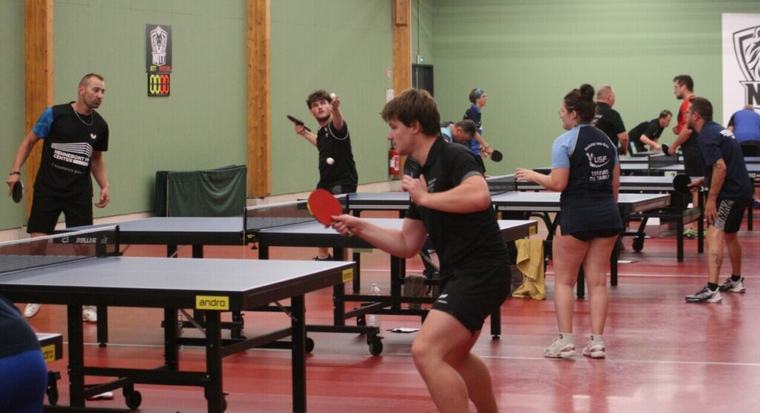 Tennis de table : au Neubourg, le tournoi estival attire plus de 100 joueurs de toute la France