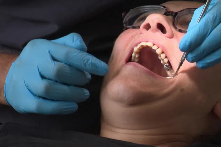 "On dit d'aller à Bordeaux ou Paris pour trouver un rendez-vous" : grave pénurie de dentistes, même en ville, dans ce département