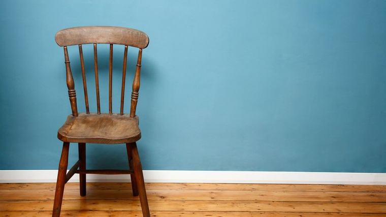 Pourquoi on dit "une vie de bâton de chaise" ?
