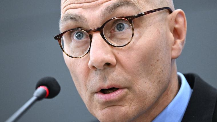 "Une poignée d'hommes détient un pouvoir quasi illimité sur l'IA": l’ONU alerte sur le "risque existentiel pour l'humanité" que représente l’intelligence artificielle avancée