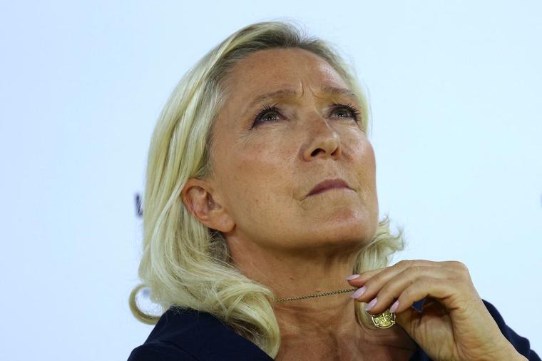 Présidentielle 2027 : Marine Le Pen largement en tête, Édouard Philippe toujours préféré à Gabriel Attal, d’après un sondage