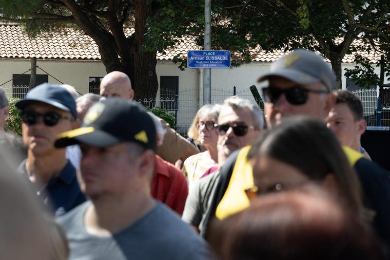 « Un meneur d’hommes, mais surtout un donneur d’âme » : à La Rochelle, une place inaugurée en hommage à la légende du rugby jaune et noir, Arnaud Elissalde