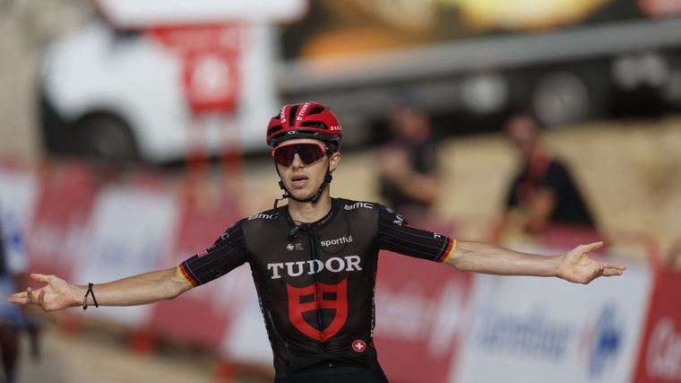 Le jeune Allemand Marco Brenner s'offre une victoire de prestige au sommet sur la 14e étape de la Vuelta