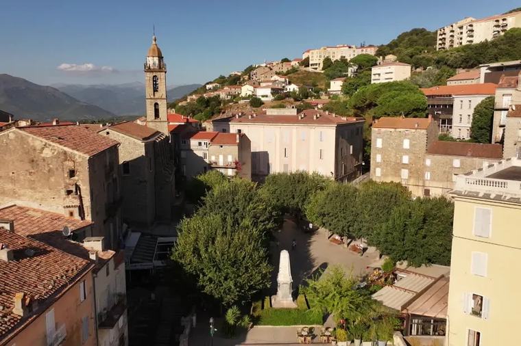 Per sti lochi à Sartène