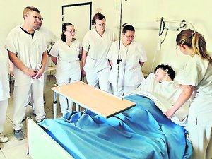 Montfaucon. Le métier d’aide-soignant présenté