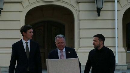 Guerre en Ukraine : Zelensky satisfait de sa rencontre avec les émissaires américains