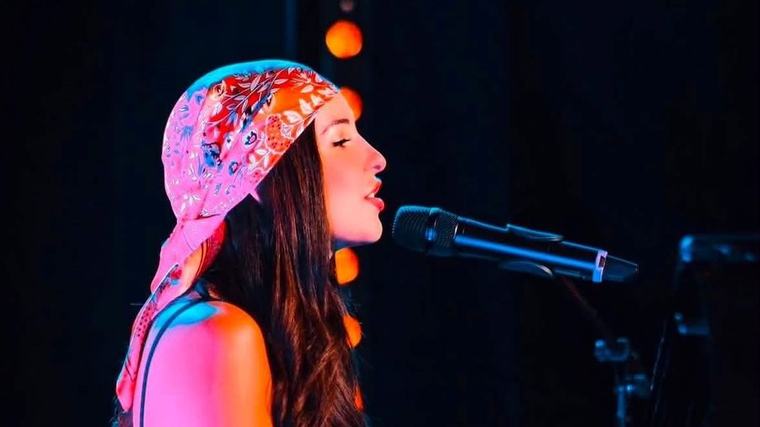 Natacha Andreani, la nouvelle voix Alsacienne du groupe "Trois cafés gourmands".