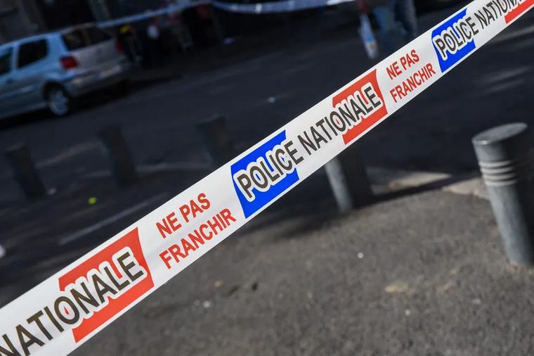 Un homme blessé par trois balles tirées depuis une voiture, une enquête ouverte pour tentative de meurtre