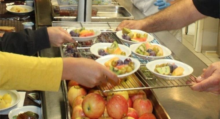 Gratuité de la cantine : la mairie de Paris rétropédale sur l'amende en cas d'absence injustifiée