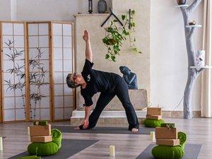 Sous le signe du bien-être, Angélique Serre propose un yoga pour tous