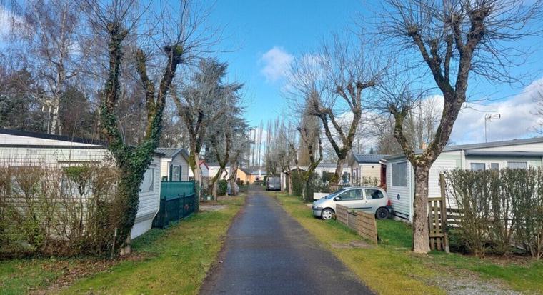 Ces occupants de 77 et 74 ans ont été expulsés injustement d'un camping de la Sarthe avec leur mobil-home