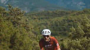 Cyclisme - Haute-Savoie Mont-Blanc Classic. Malgré une entorse de la cheville, Simon Bellabouvier s'impose sur une partie du futur tracé des Mondiaux 2027
