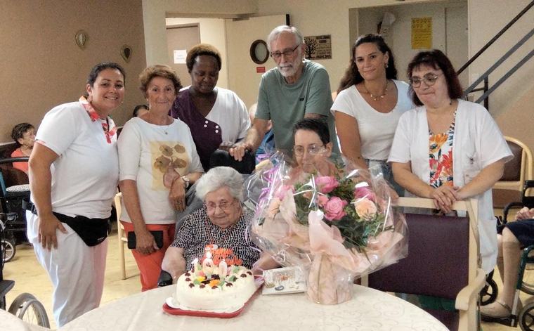 Hiersac : Ginette Souchard fête son centième anniversaire à l'Ehpad de La Picaudrie
