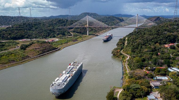 Le canal de Panama a besoin de 200 millions de litres d'eau douce pour faire passer un bateau: comment le phénomène El Niño perturbe ce passage stratégique par lequel transite 5% du commerce mondial