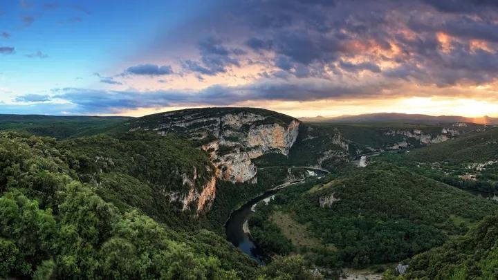Martin de la Soudière, ethnologue et conteur des saisons : Températures sous abri par un météo-amateur en Ardèche