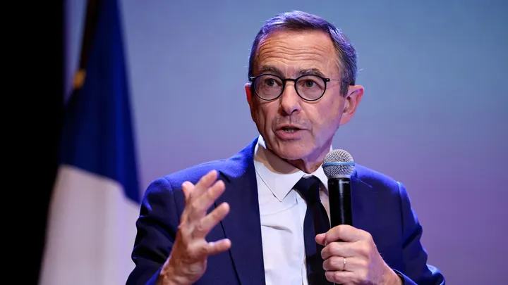 Bruno Retailleau propose une réforme constitutionnelle pour "donner la parole aux français pour censurer la censure"