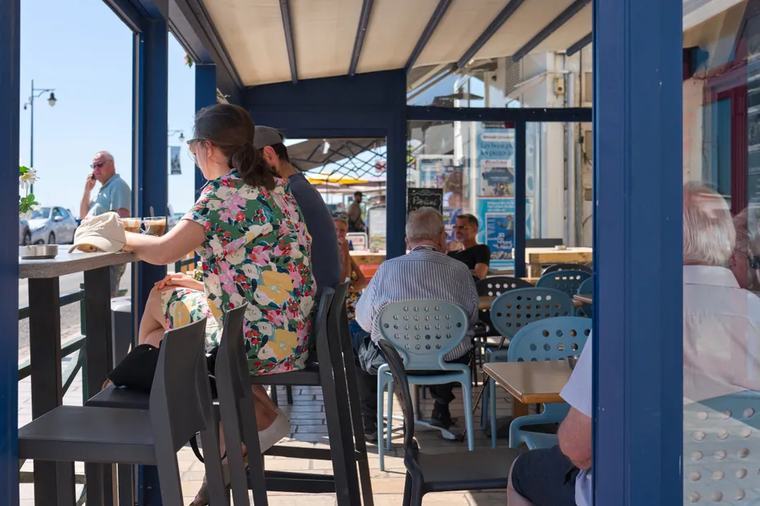 "La dernière semaine d'août a été horrible". Déjà sous pression, les restaurateurs finissent la saison avec déception