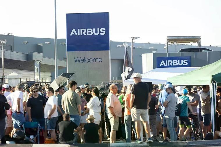 Airbus : le comité de grève veut poursuivre l'avionneur en justice pour avoir ouvert des "forums de négociation parallèles" en Espagne