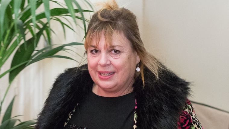 Michèle Bernier fuit la cohue pour sa maison de famille "à tomber" dans la Meuse entre mirabelliers et cerisiers, "là bas, on n'est pas embêtés"