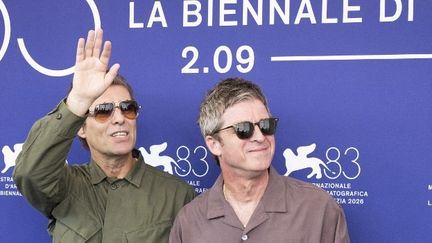 Mostra de Venise: les fans d'Oasis célèbrent le retour des frères Gallagher