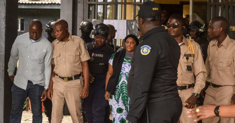 Monde Liberia: l'ex-vice-présidente Taylor libérée et assignée à résidence