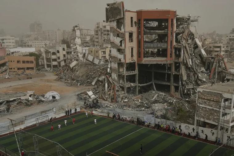 Photo prise à Gaza retirée à Deauville : pourquoi la ville ne va pas la réinstaller malgré une décision de justice