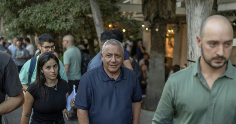 Monde Israël: le rival de Netanyahu l'accuse de prioriser sa survie politique