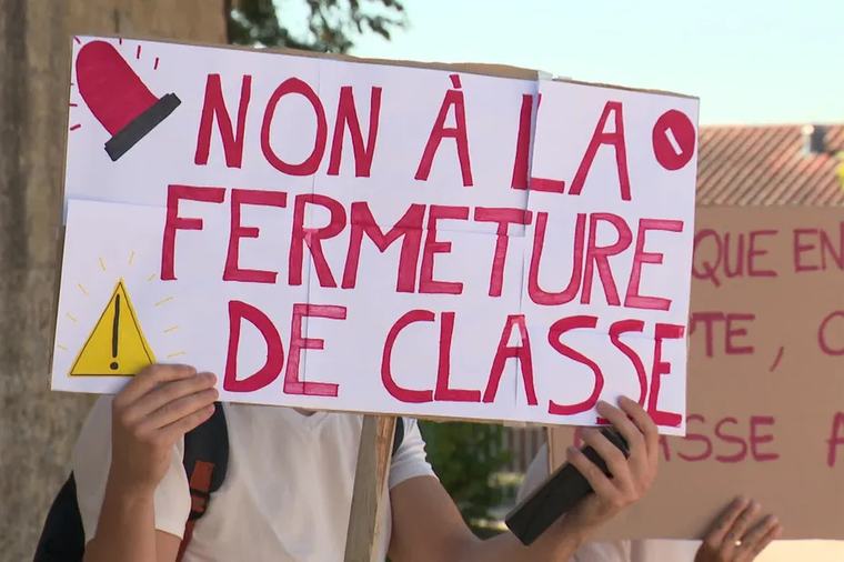 "30 par classe à 3 ans, quelles conditions pour nos enfants ?" : ces parents protestent contre la surpopulation dans une école maternelle
