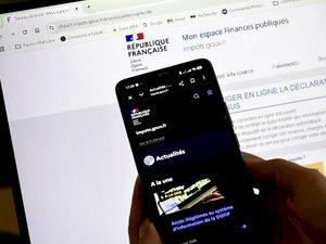 Piratage du Fisc : il a 18 ans et est suspecté d’être membre du groupe de hackers "Zerobytes", un jeune homme mis en examen et écroué