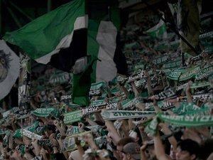Saint-Étienne – MHSC : le public stéphanois est toujours aux abonnés présents malgré les difficultés de son équipe