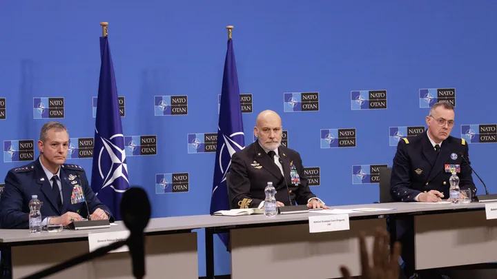 "Nous avons besoin de réagir avec sang-froid", alerte l'ancien secrétaire général adjoint de l'OTAN face à la Russie